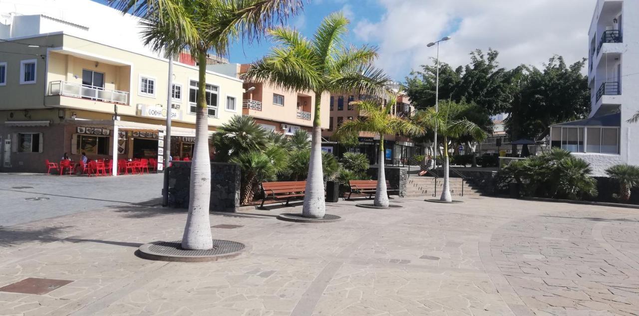 Apto Ache, Acogedor Apartamento De 66 M Con Terraza, Aire Acondicionado Y Parking Privado Gratuito Los Abrigos Luaran gambar
