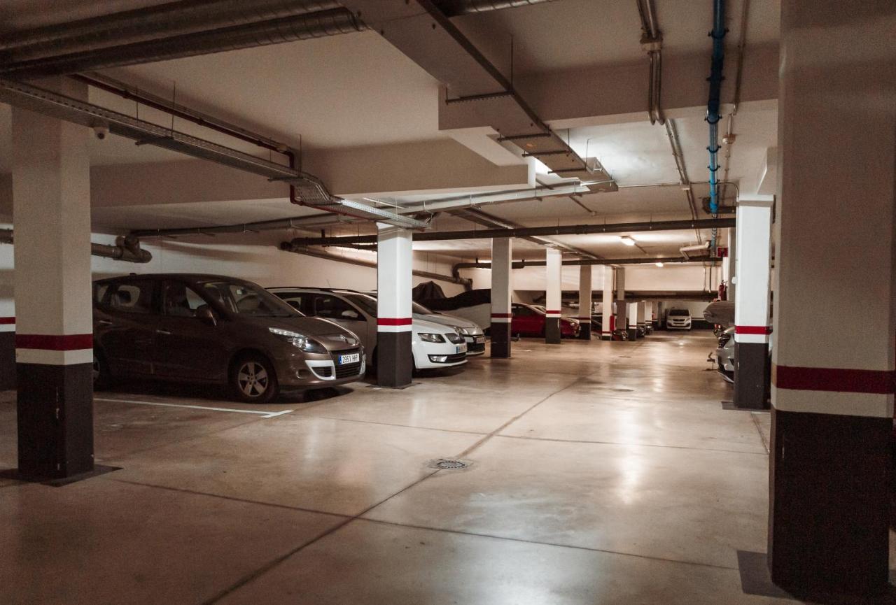 Apto Ache, Acogedor Apartamento De 66 M Con Terraza, Aire Acondicionado Y Parking Privado Gratuito Los Abrigos Luaran gambar